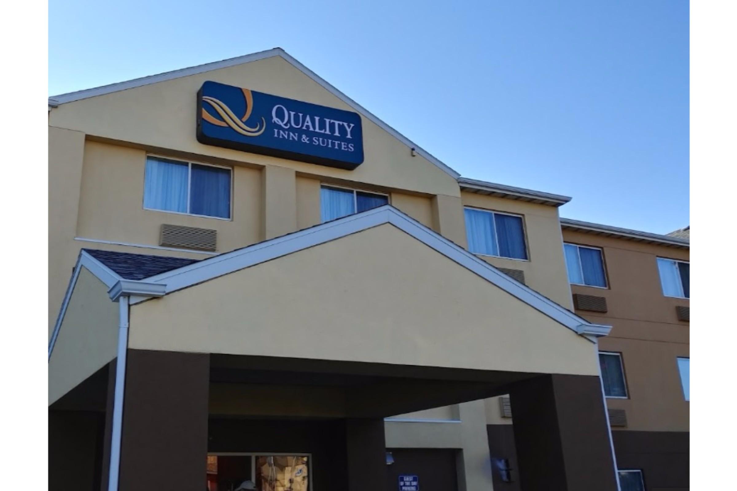 Quality Inn & Suites Bozeman Exterior photo