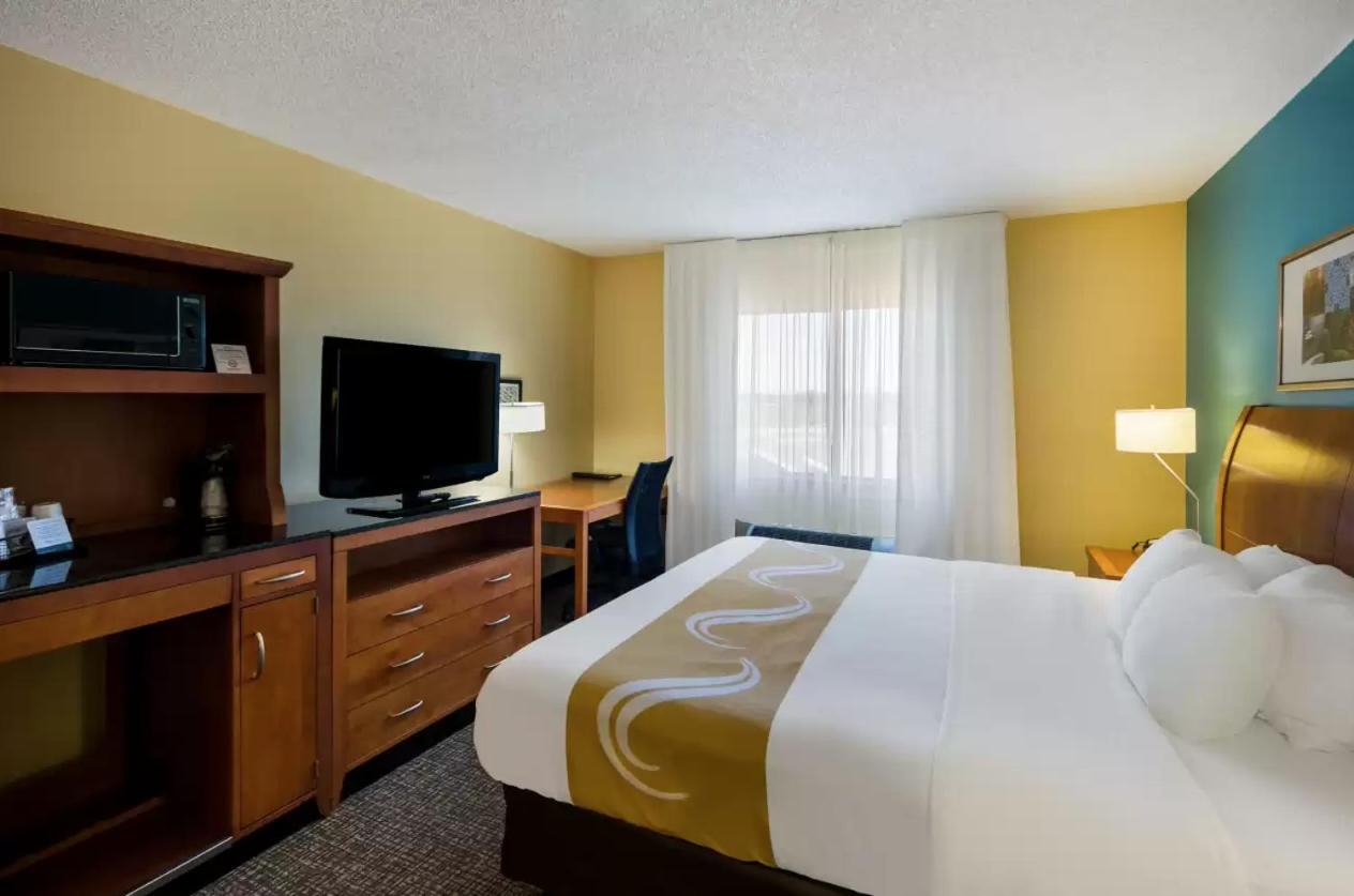 Quality Inn & Suites Bozeman Exterior photo