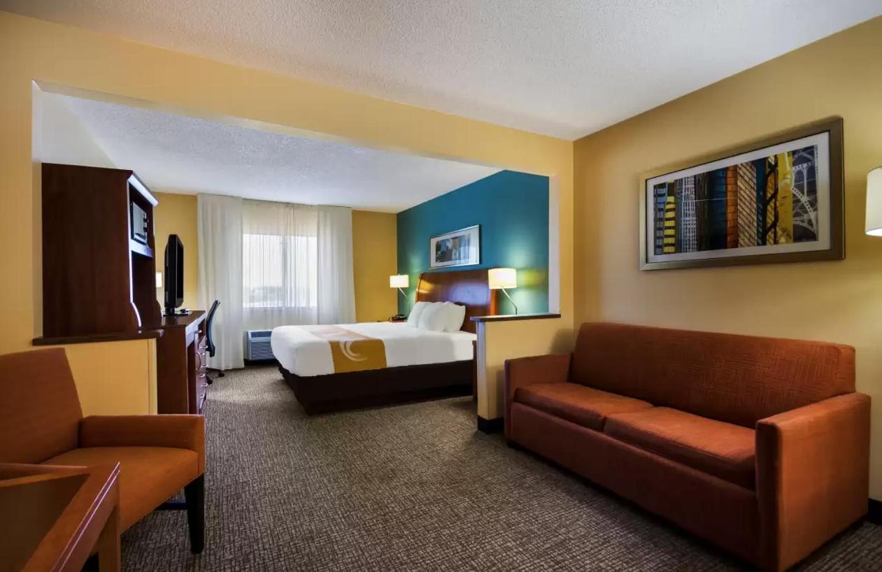 Quality Inn & Suites Bozeman Exterior photo