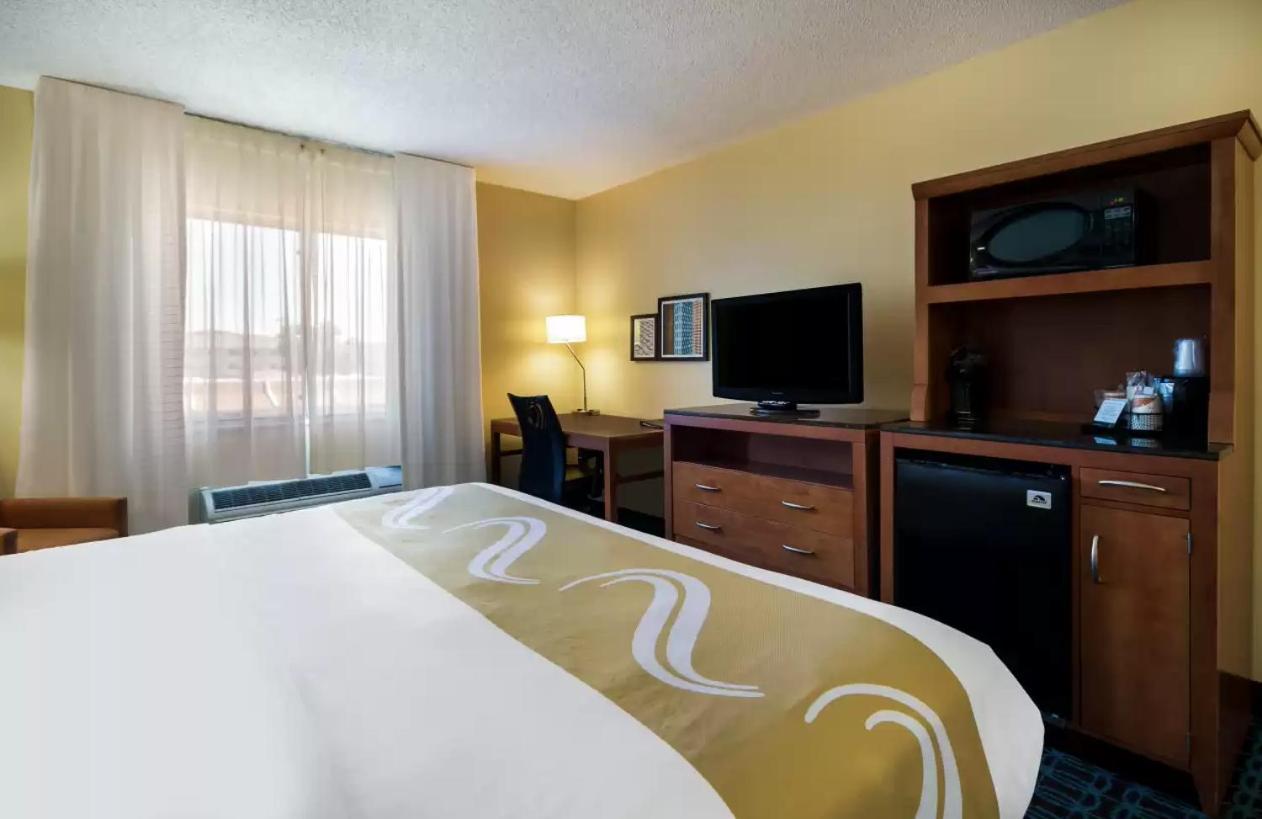 Quality Inn & Suites Bozeman Exterior photo