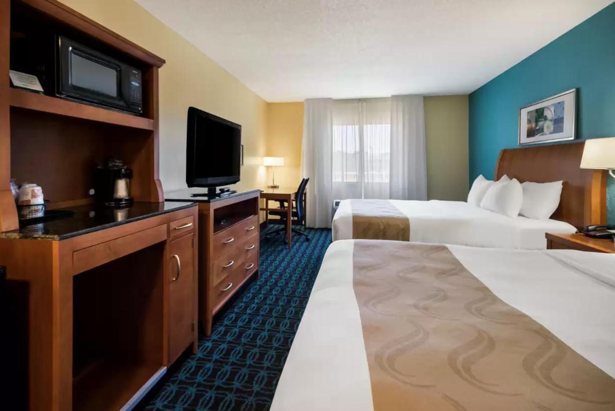 Quality Inn & Suites Bozeman Exterior photo