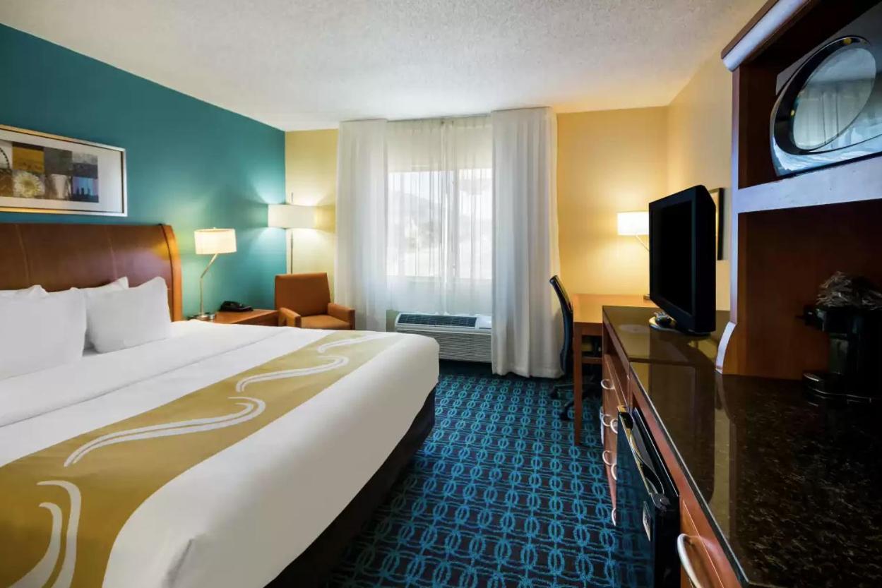 Quality Inn & Suites Bozeman Exterior photo