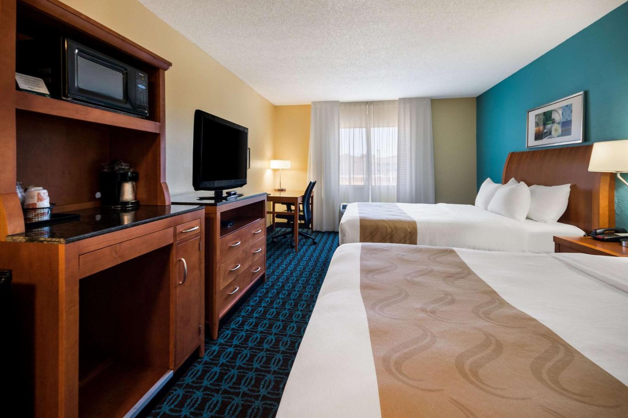 Quality Inn & Suites Bozeman Exterior photo