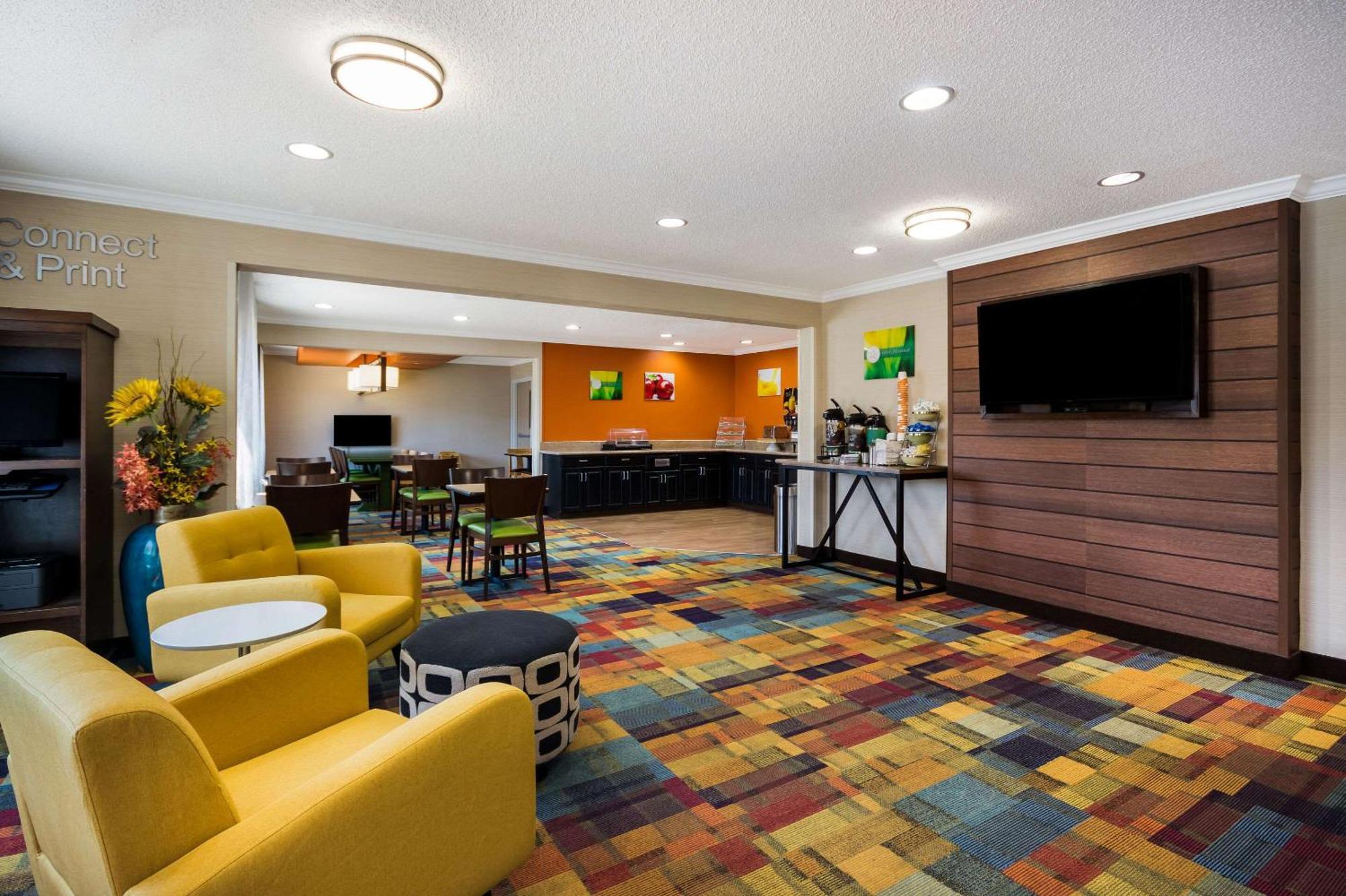 Quality Inn & Suites Bozeman Exterior photo