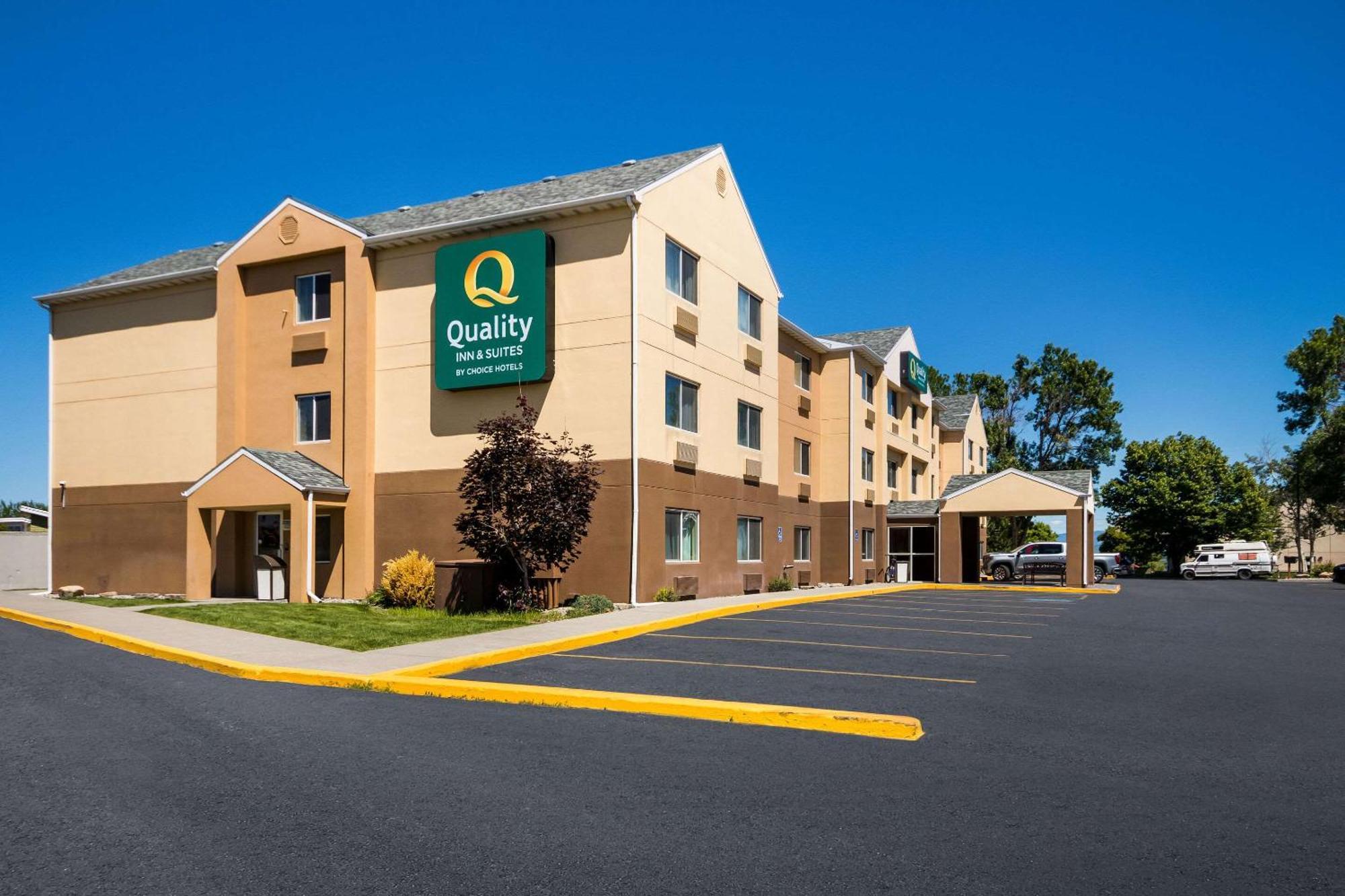 Quality Inn & Suites Bozeman Exterior photo